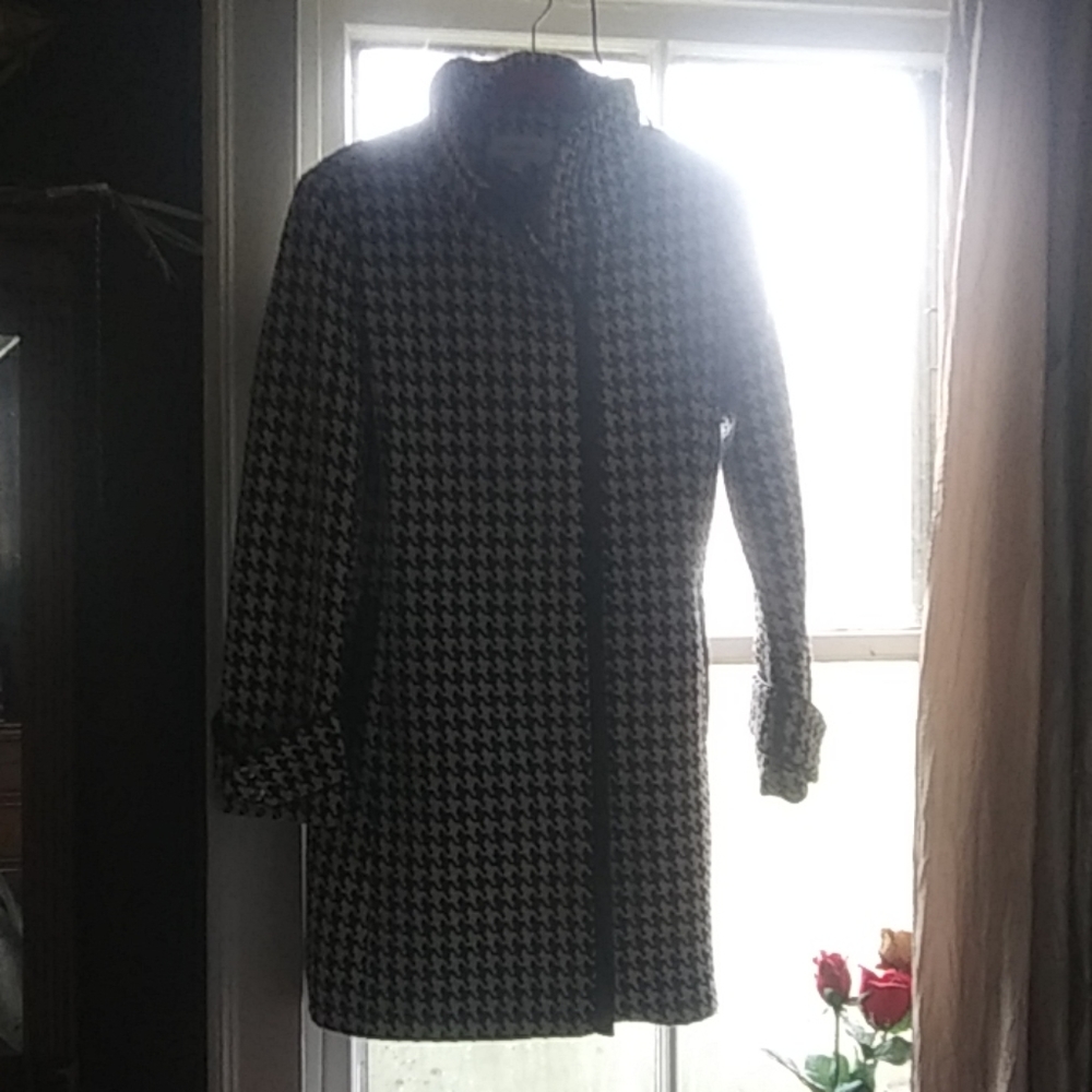 Calvin Klein houndstooth coat size 8